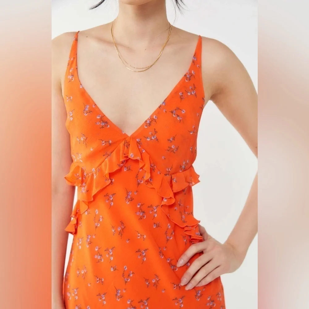 Urban Outfitters Heidi Floral Print Maxi‎ Dress Size Medium - Picture 3 of 8